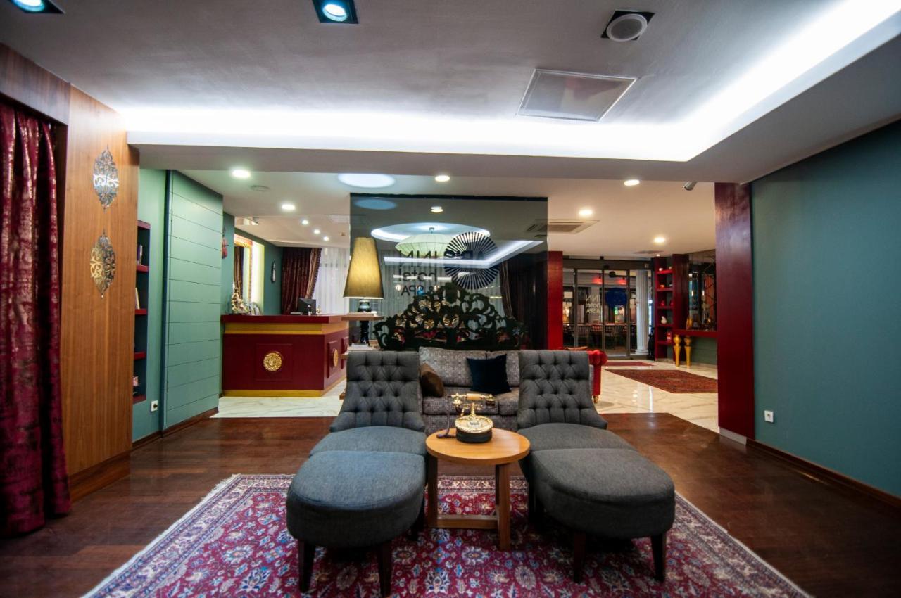 Hotel Lapis &
