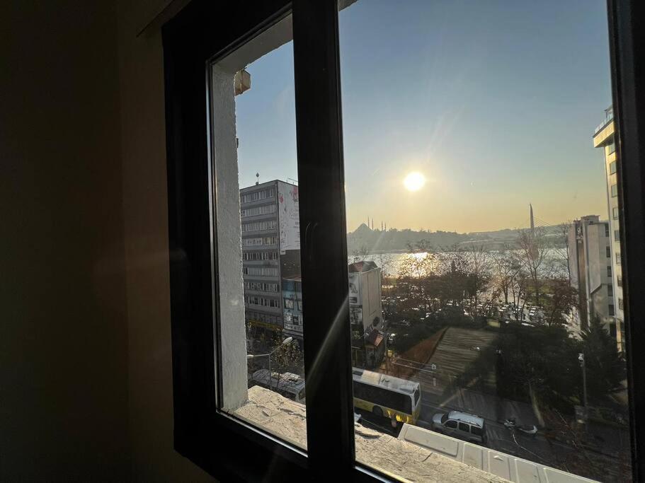 Wonder Homes 5- Ultra Luxury, 4br, 2ba, Ac, Sea View Karakoey Istanbul