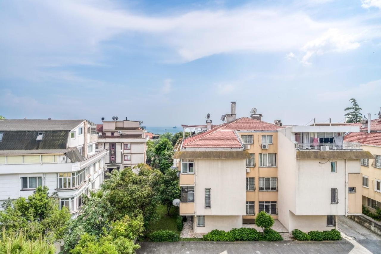 Chic Modern Flat With Terrace In Florya Daire