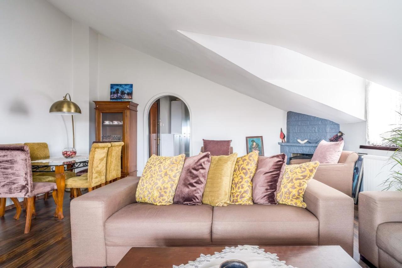 Chic Modern Flat With Terrace In Florya Daire