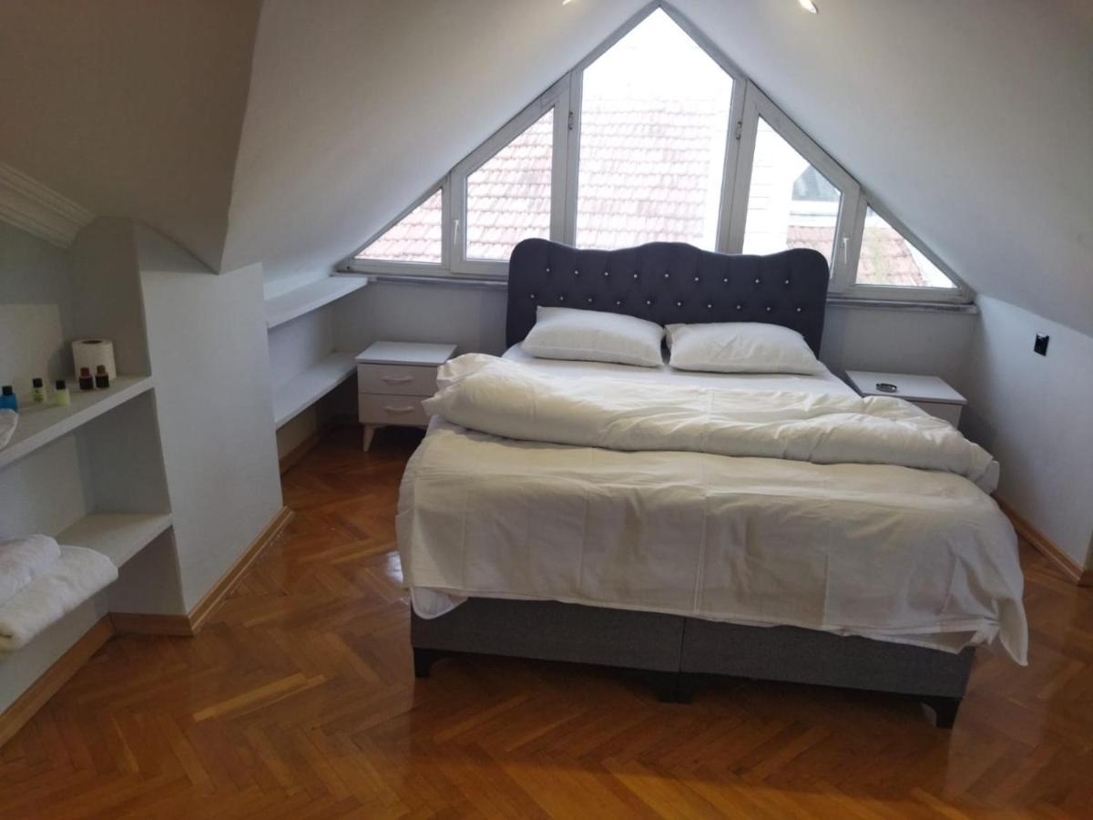 Goel Aparthotel *