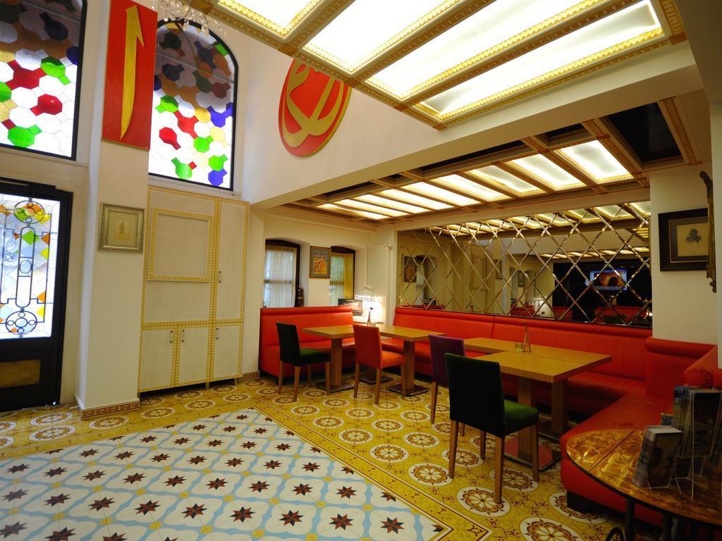 Ottopera (adults Only)