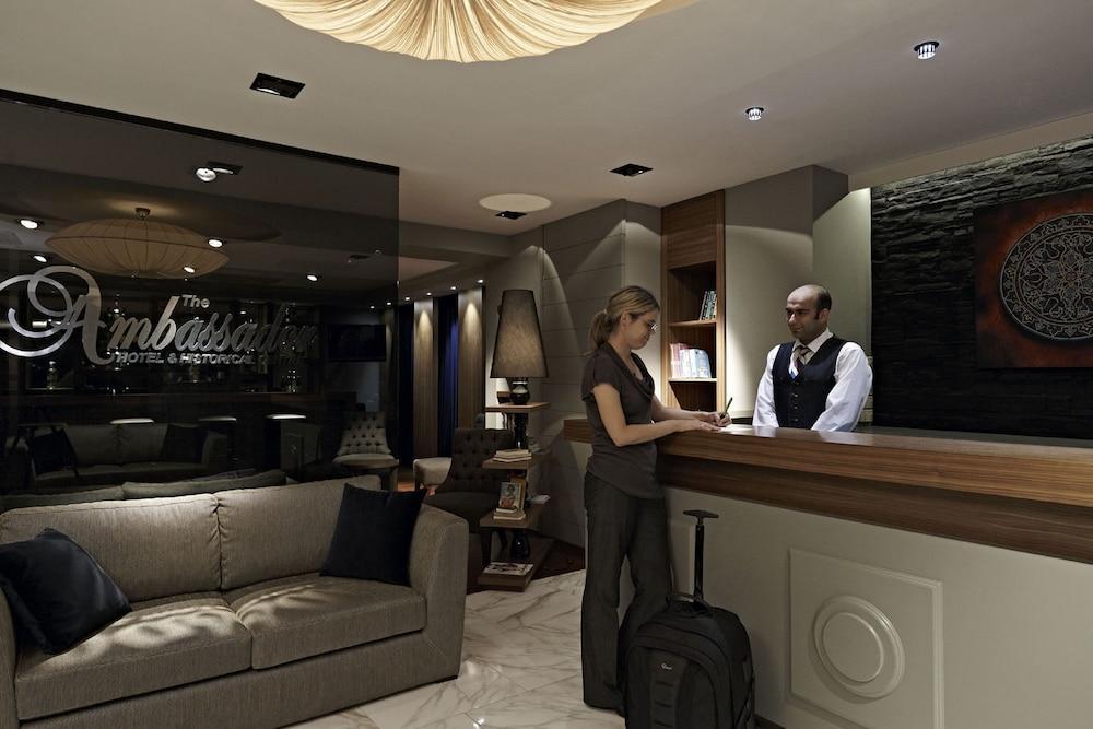 Hotel Lapis & 3*