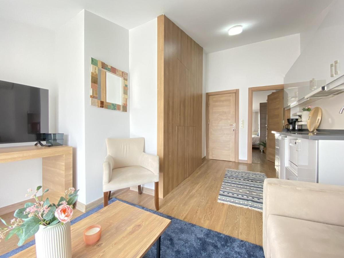 Flat W Terrace 10 Min To Citys Mall And Taksim Istanbul