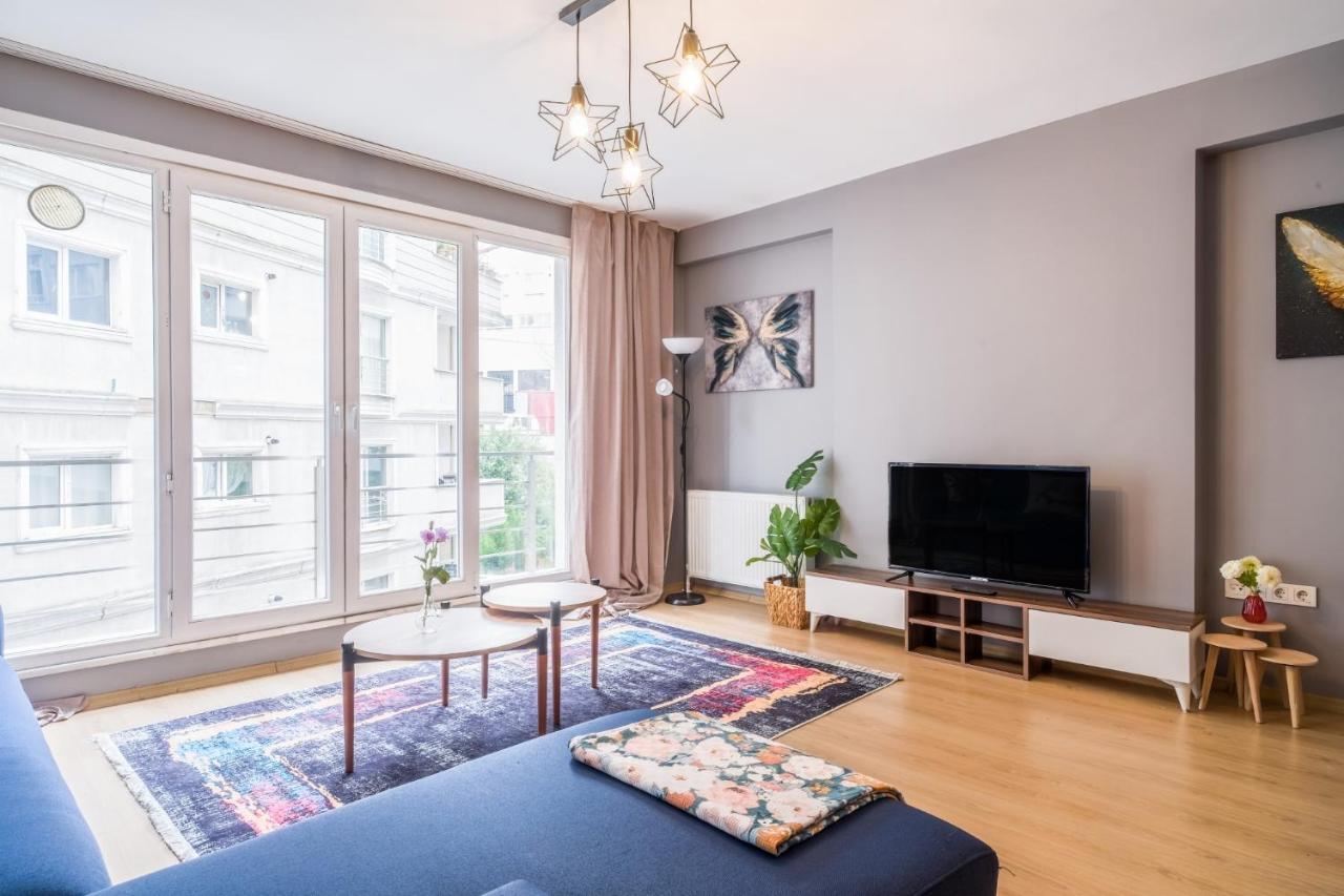 Flat 10 Min To Vadistanbul Mall And Ataturk Forest Apartment