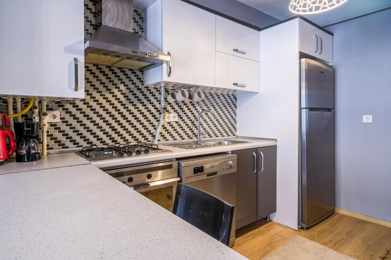Flat 10 Min To Vadistanbul Mall And Ataturk Forest Apartment *