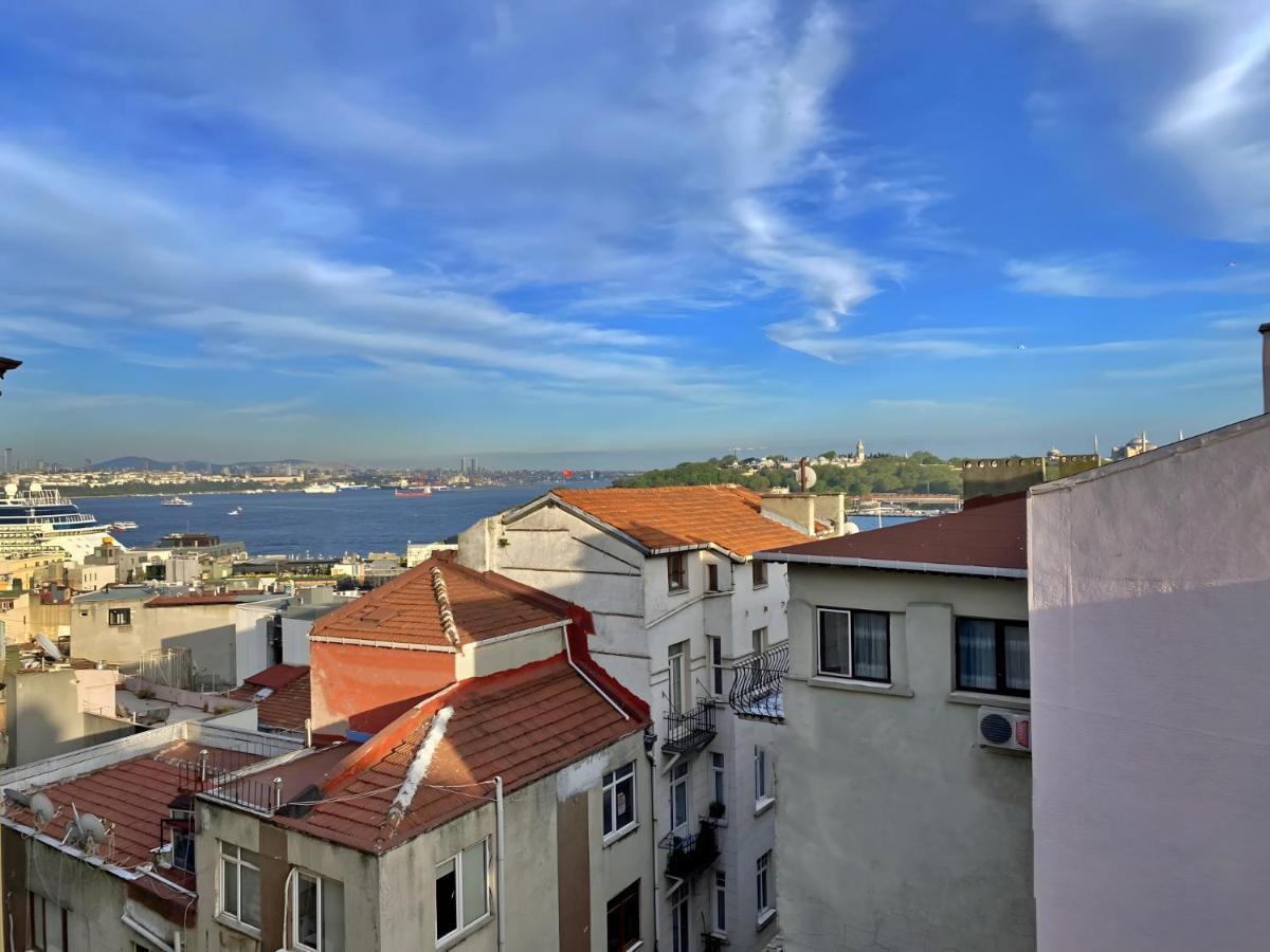 Historical Building 2 Min To Galata Tower Apartment Istanbul