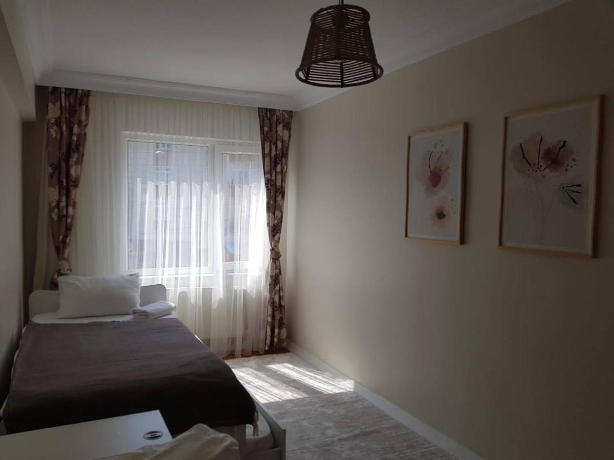 Apartment 5 Minutes To Subway Istanbul