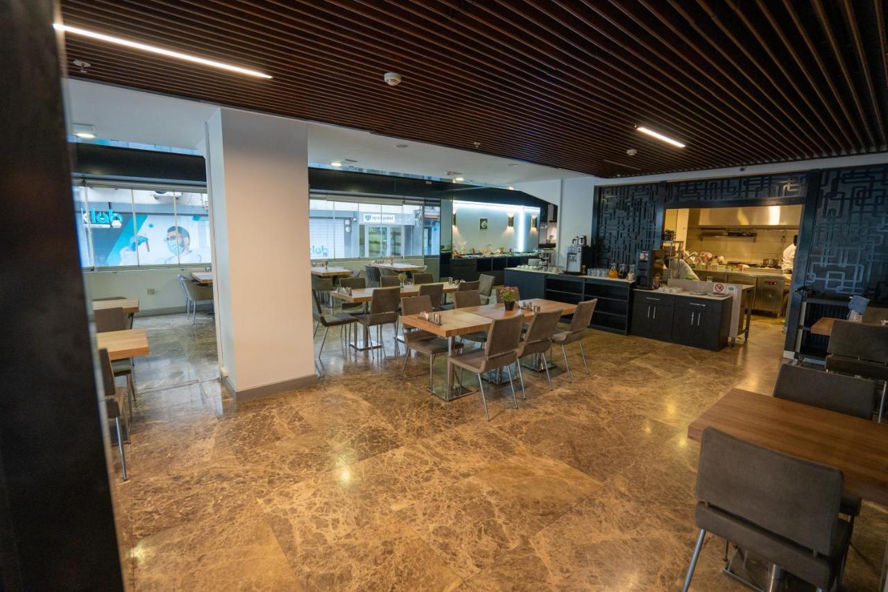 Hotel Business Life 4*