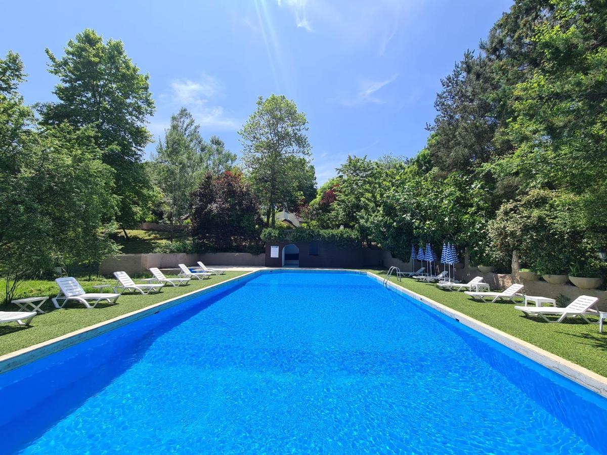 Polonezkoey Country Club & In The Wildlife Park! Resort