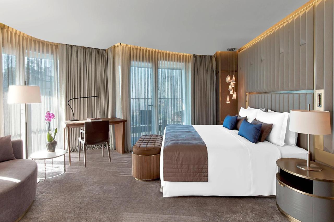 The St. Regis 5*