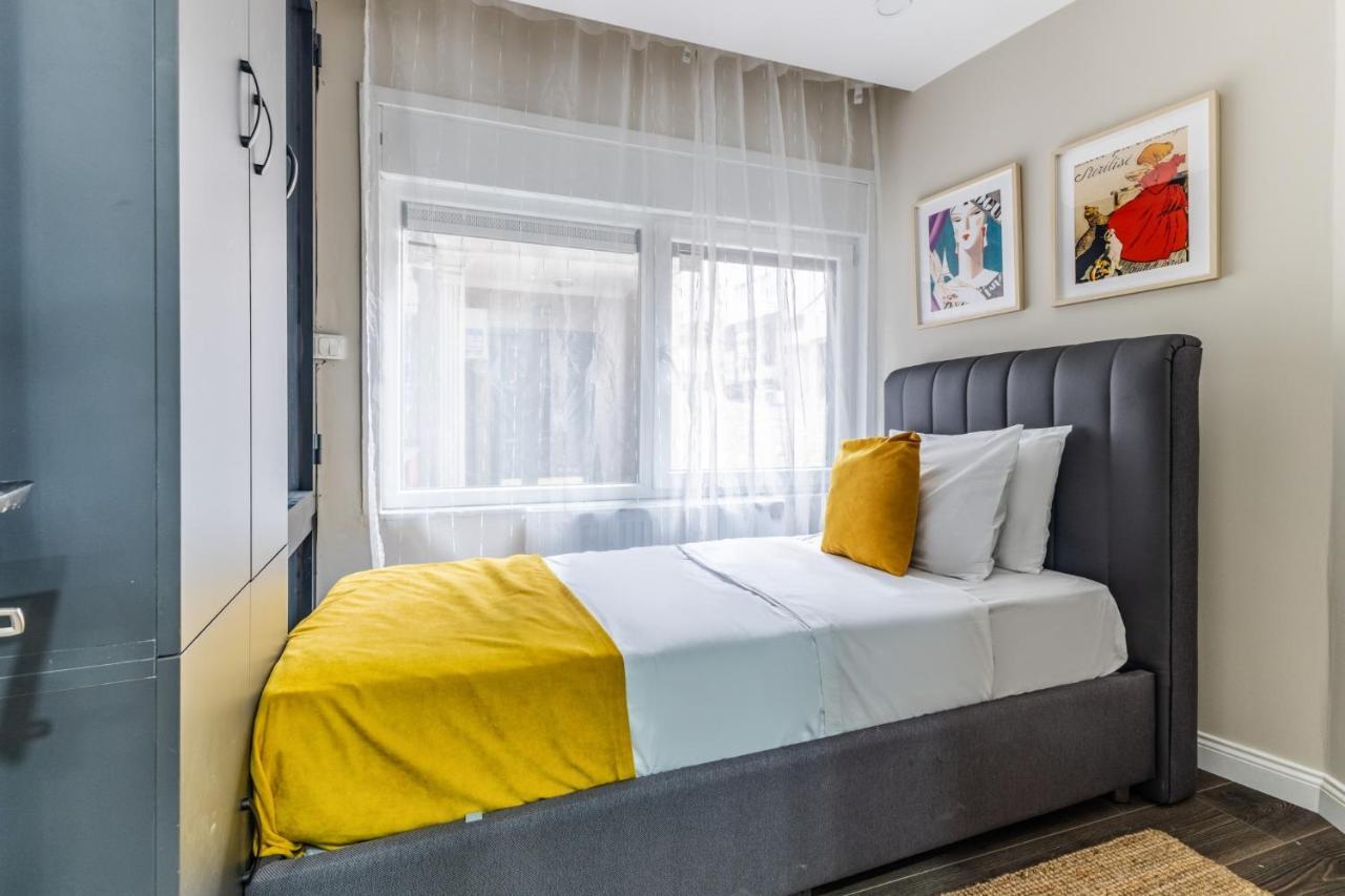 Centrally Located Flat In Sisli