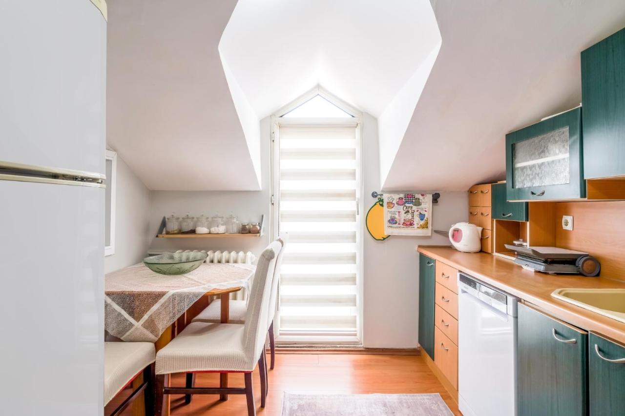 Chic Modern Flat With Terrace In Florya Daire İstanbul