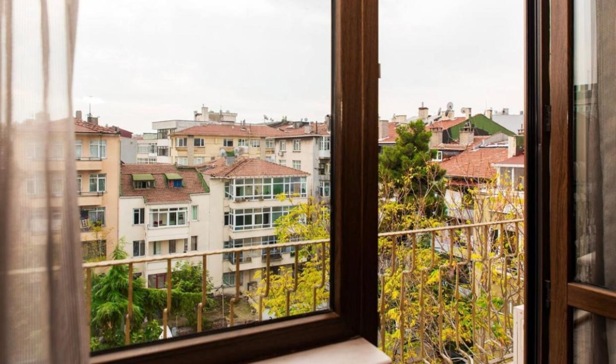 Nil Home's Apartment *