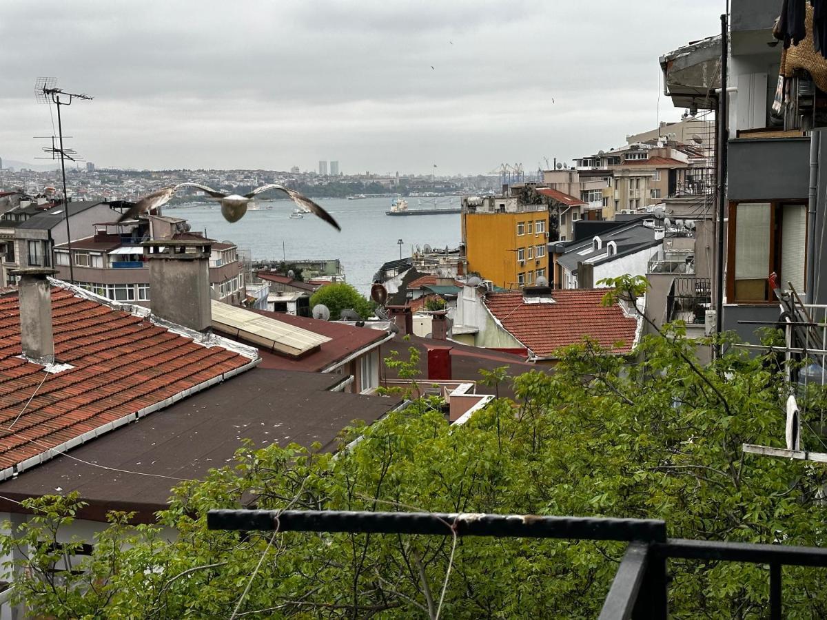 Cute Flat Cihangir Apartamento Istambul