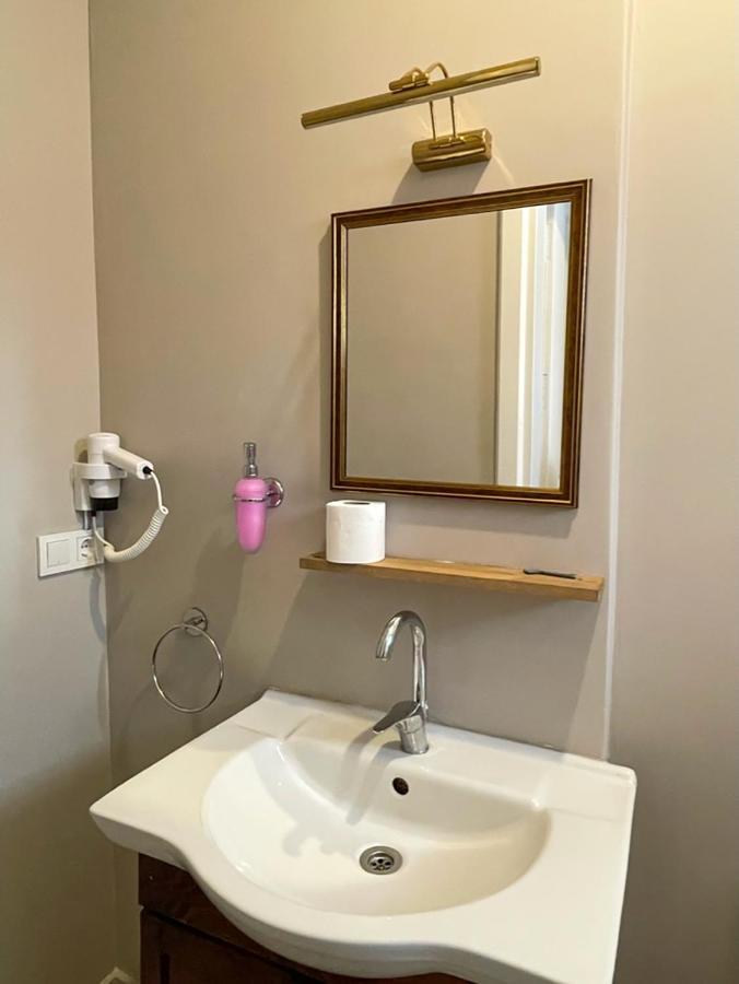 Guest house Mimoza *