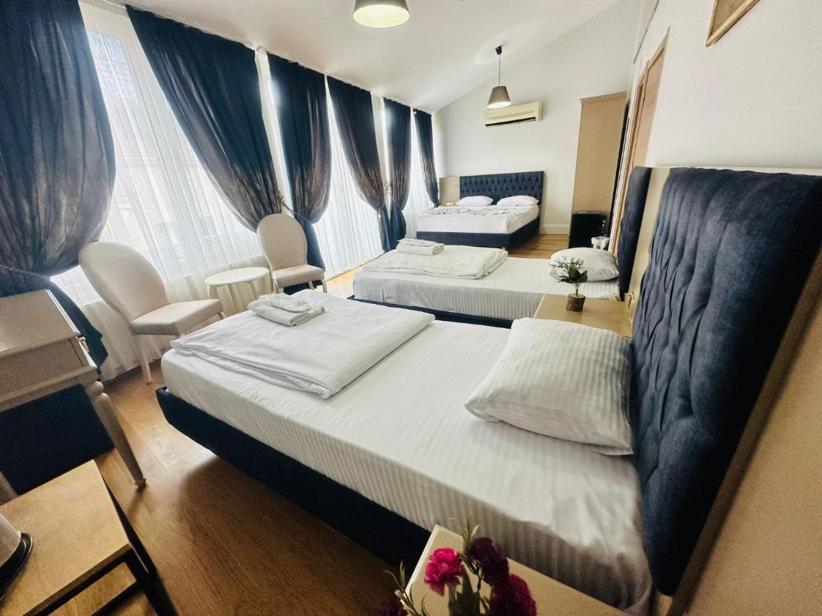 Next2 Hotel