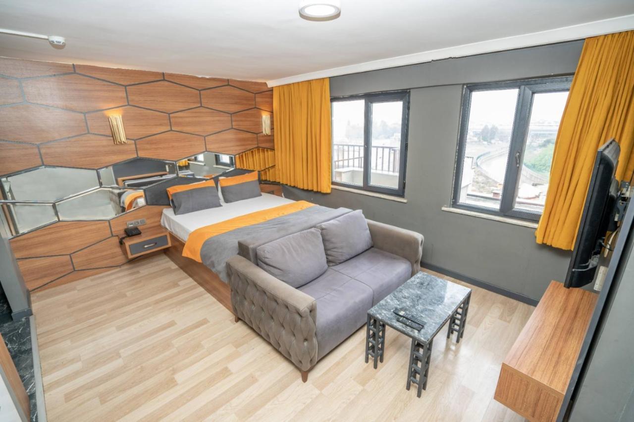 Hotel F&b