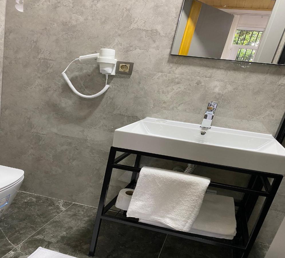 Otel Guldehan *