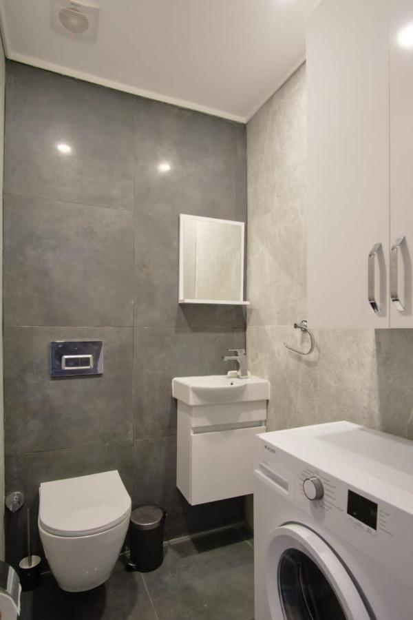 Apartment Taxim With Terrace