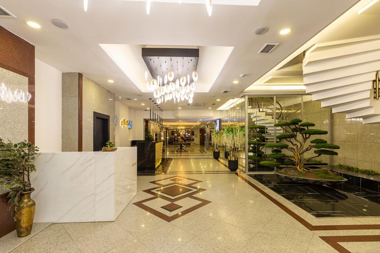 Marble Hotel 4*