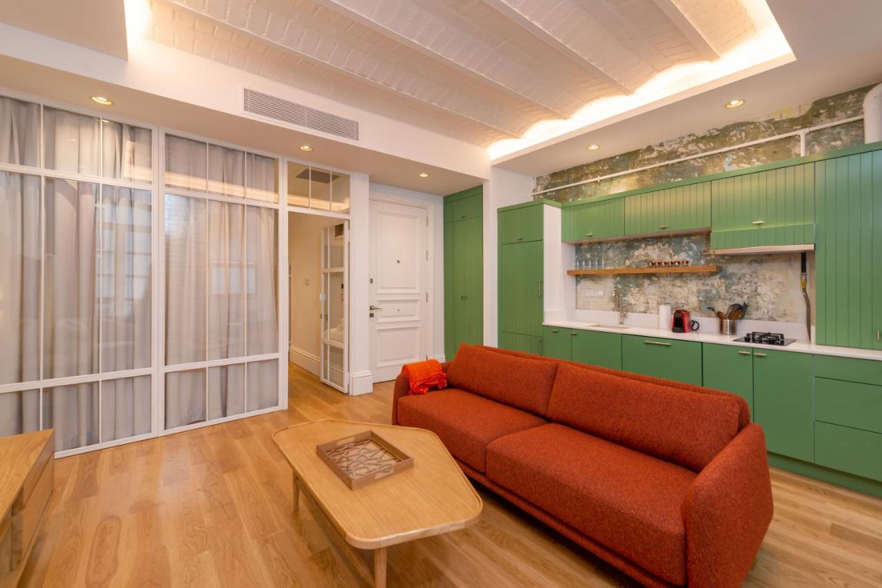 Mayer Liberty Apartment