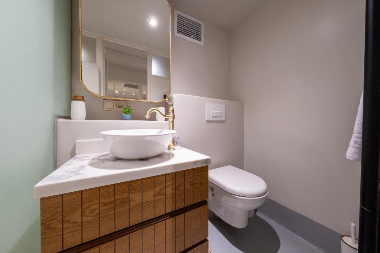 Mayer Liberty Apartment *