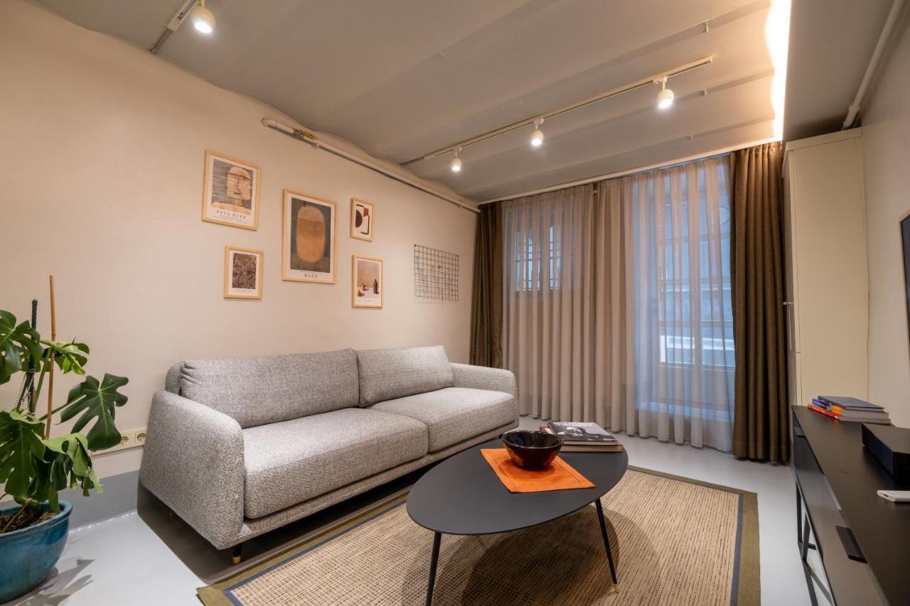 Mayer Liberty Apartment