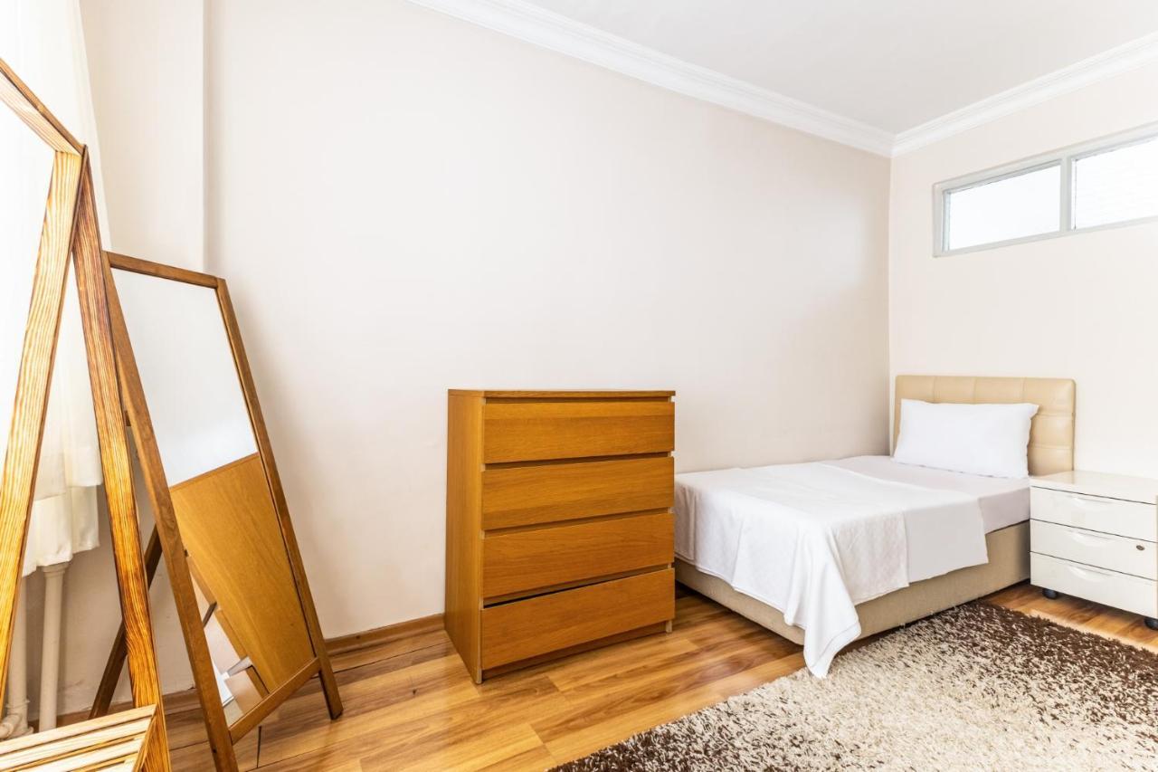 Spacious Flat 10 Min To Dolmabahce Palace Istanbul