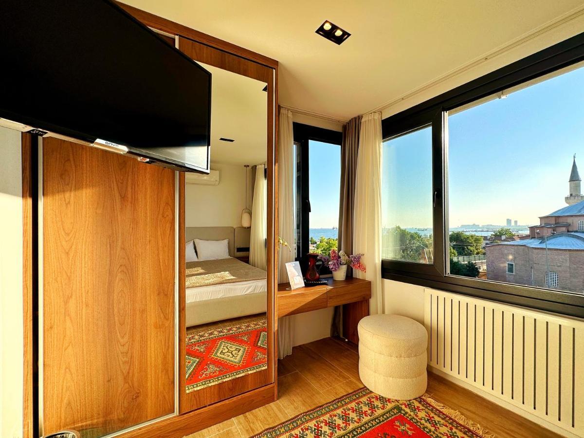 Sultan Pier Hotel *
