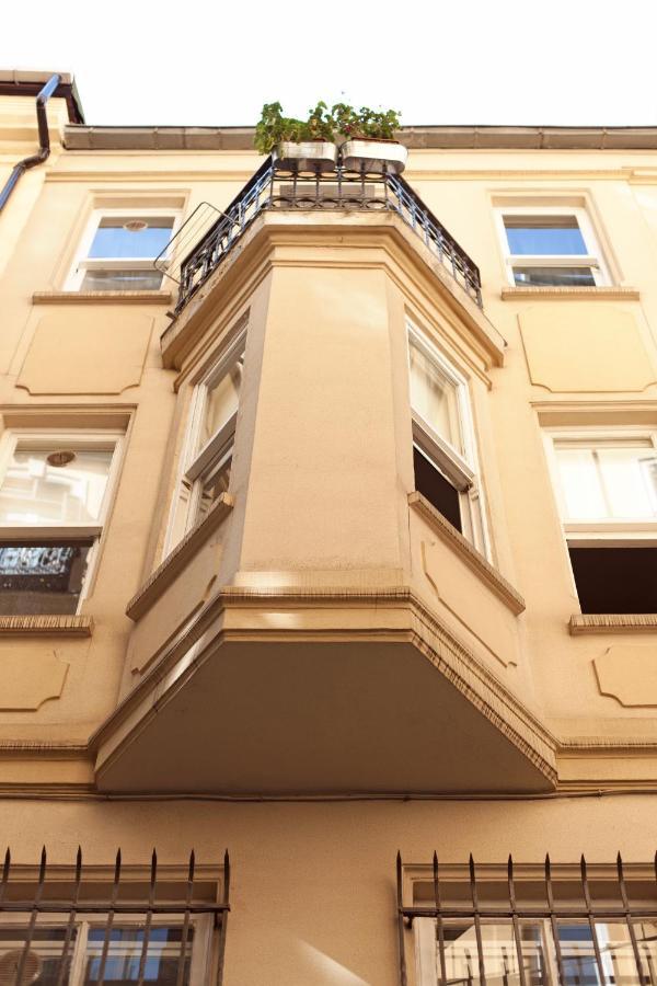 Noa - Serdar-i Ekrem 31 * Istanbul