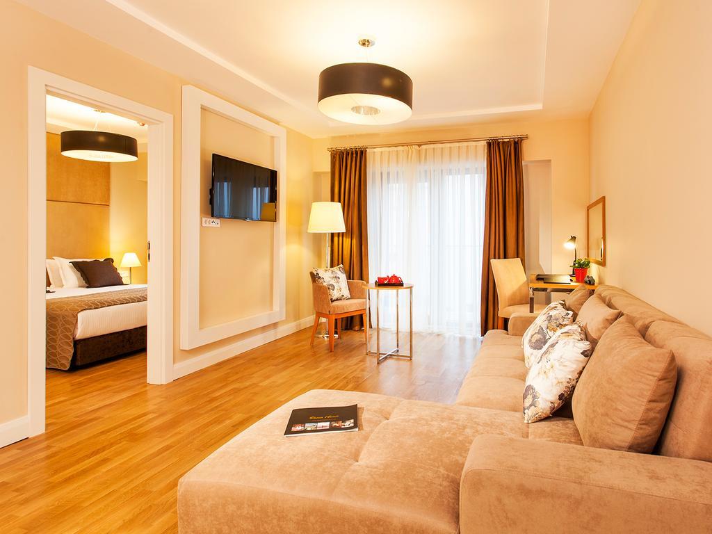 Nidya Esenyurt Istanbul