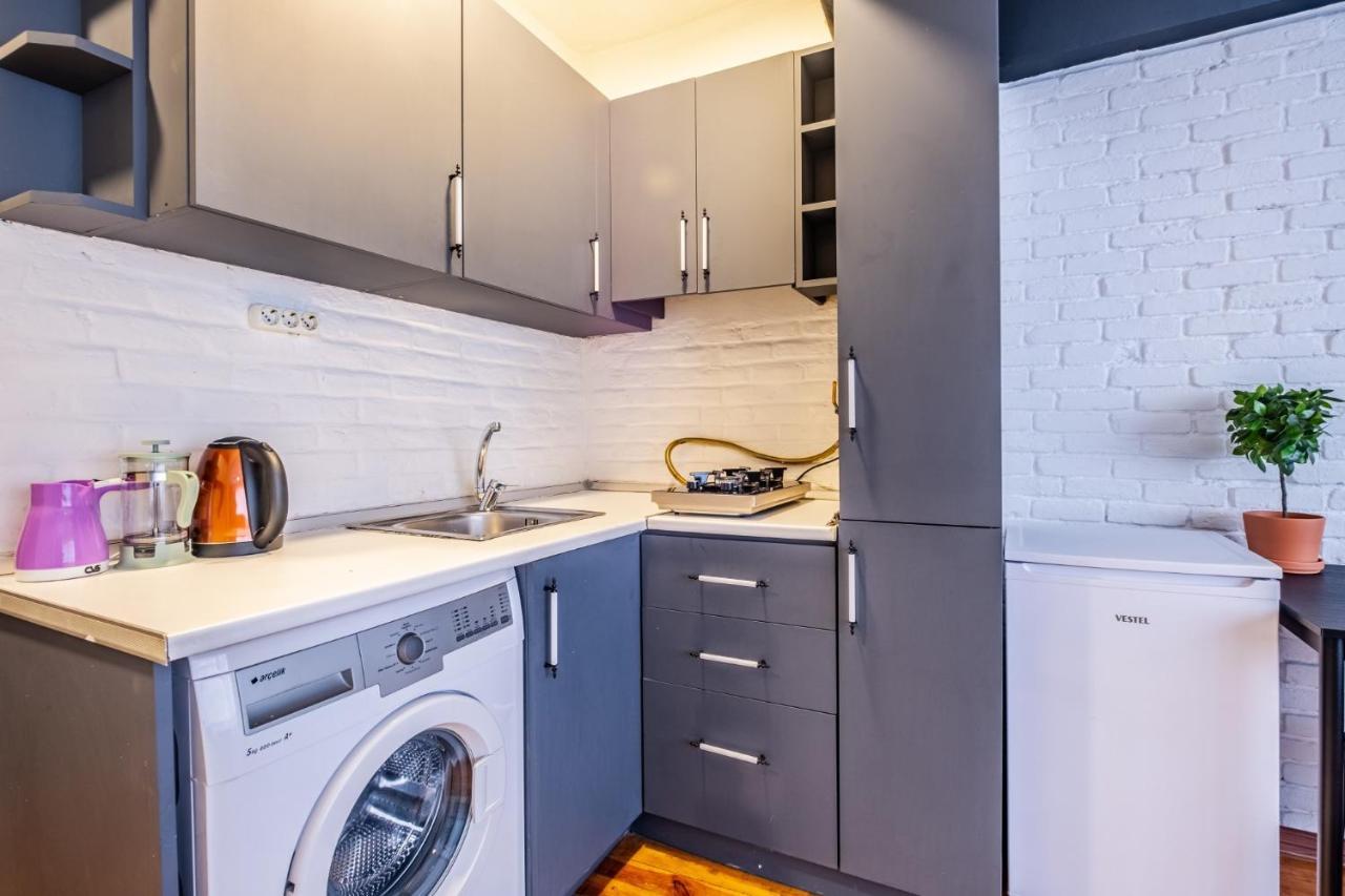 Chic Flat With Balcony In The Heart Of Beyoglu *