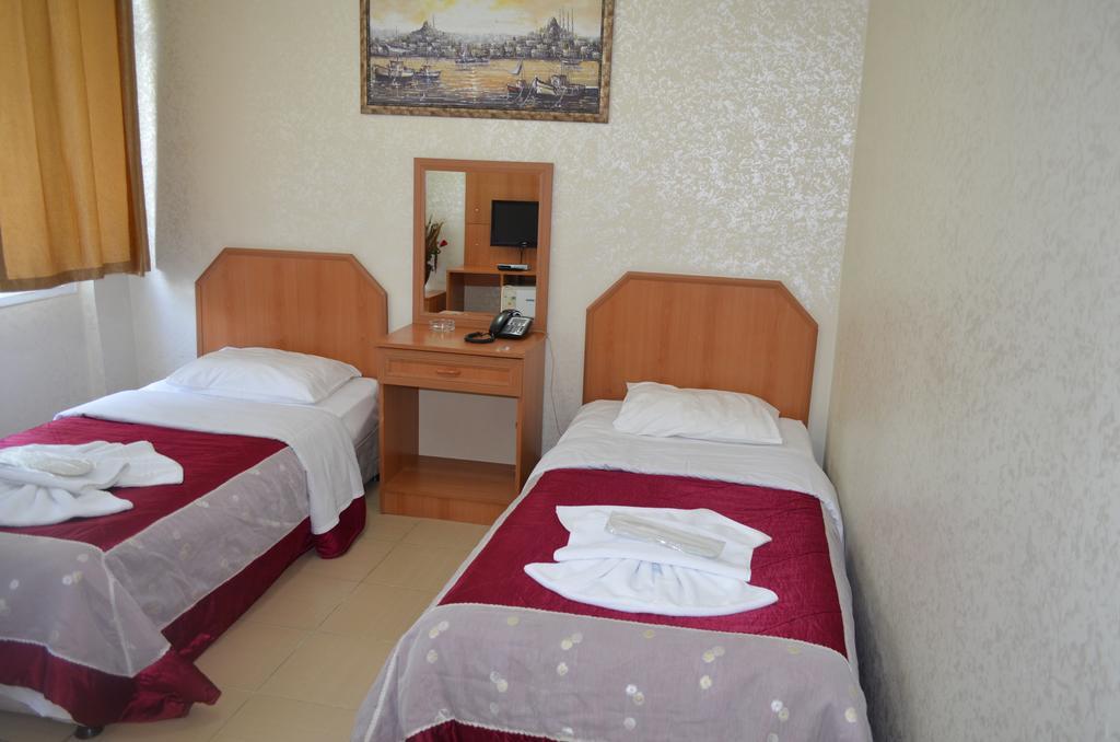 Hotel Ekol 2*