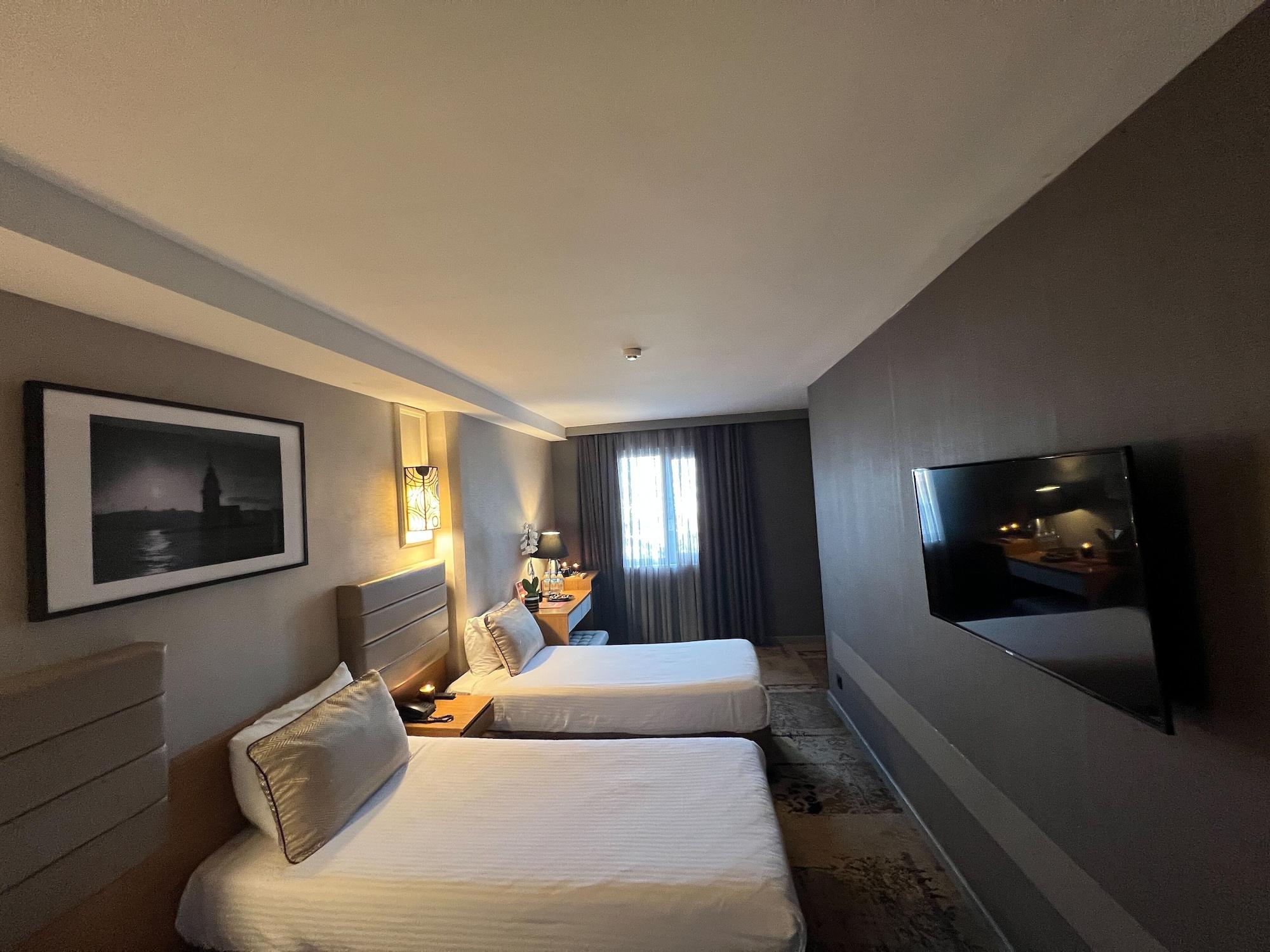 Seasons Otel 4*
