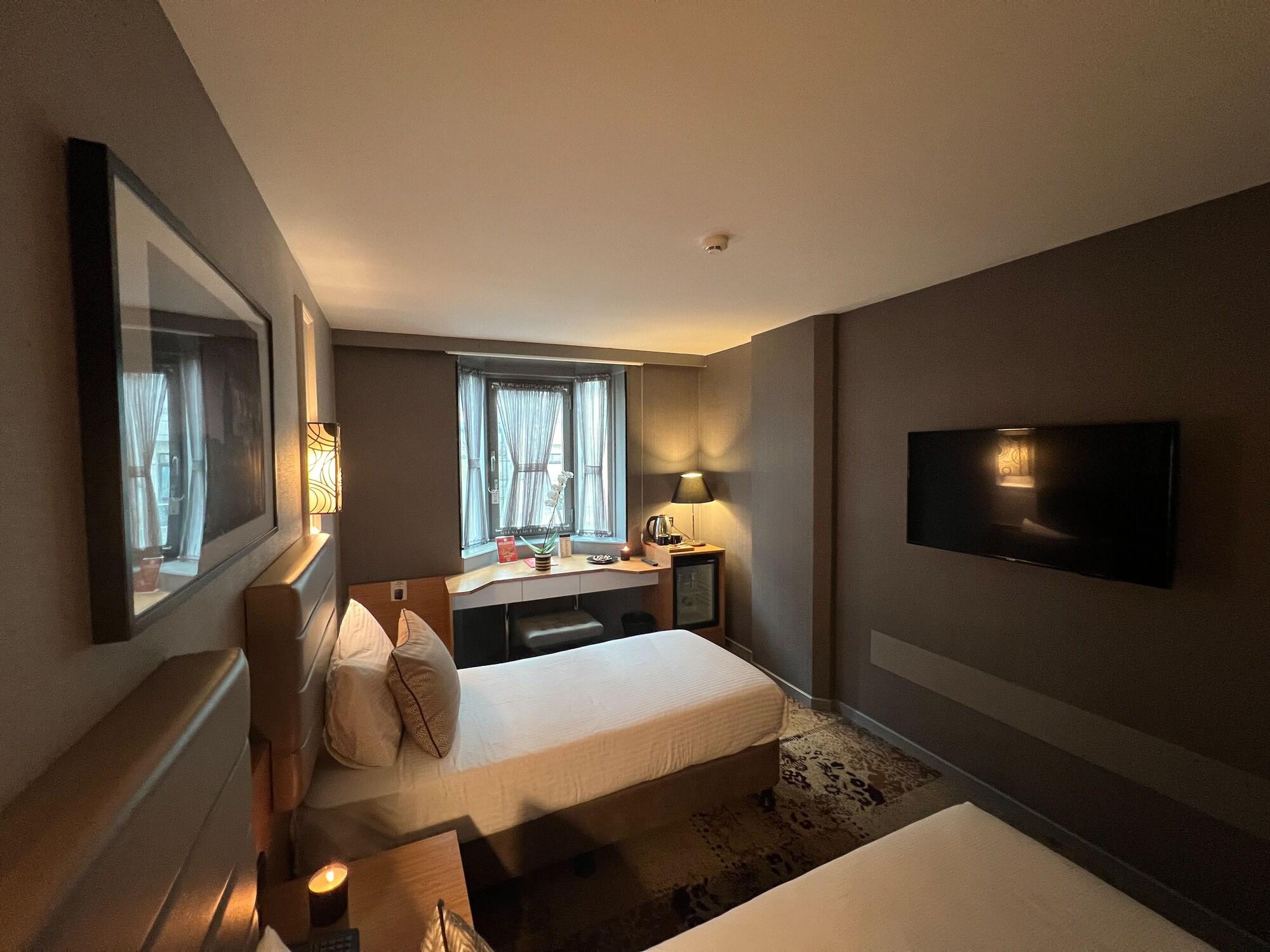 Seasons Otel