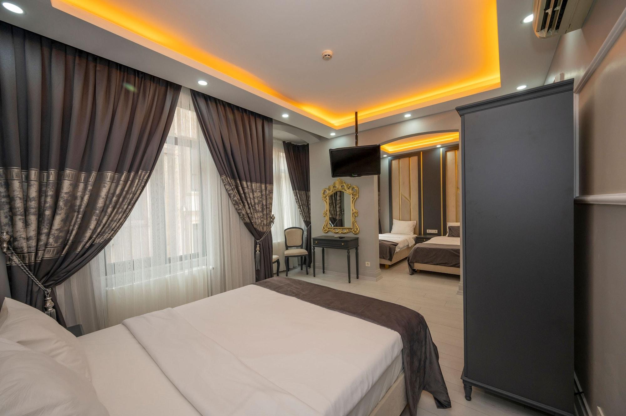 Next2 Hotel 3*