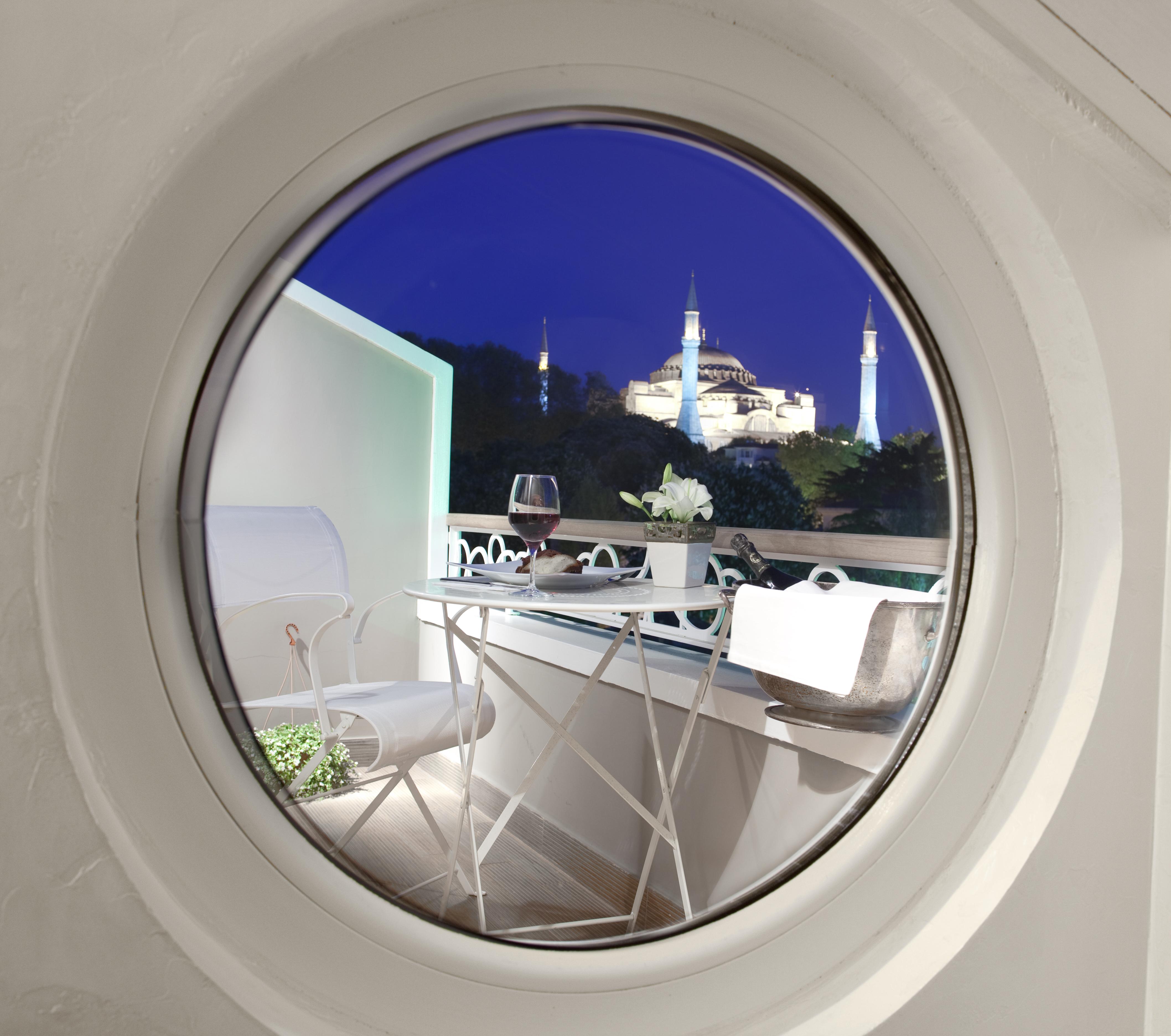 Hypnos Design Hotel 4*
