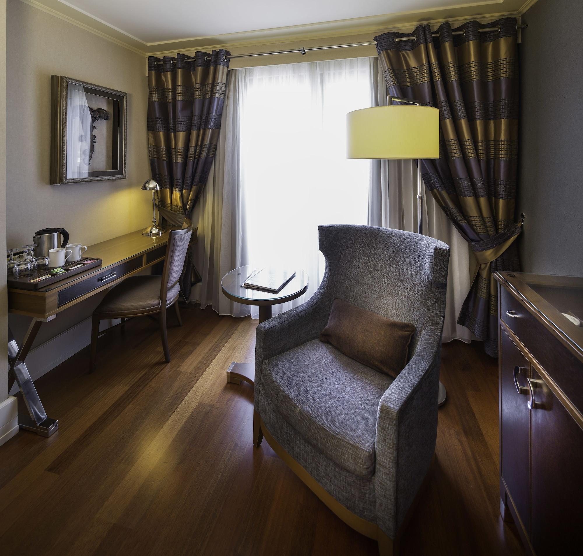 Hotel Titanic Taksim 4*