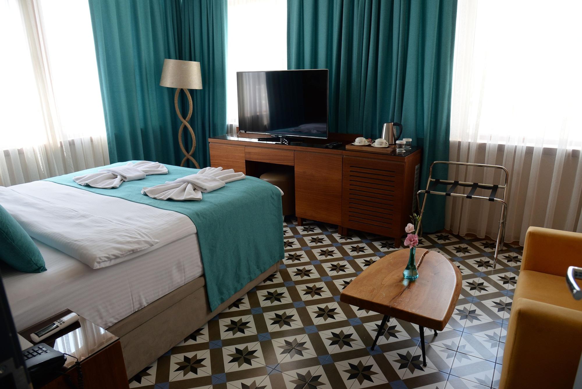 Hotel Pera Luna