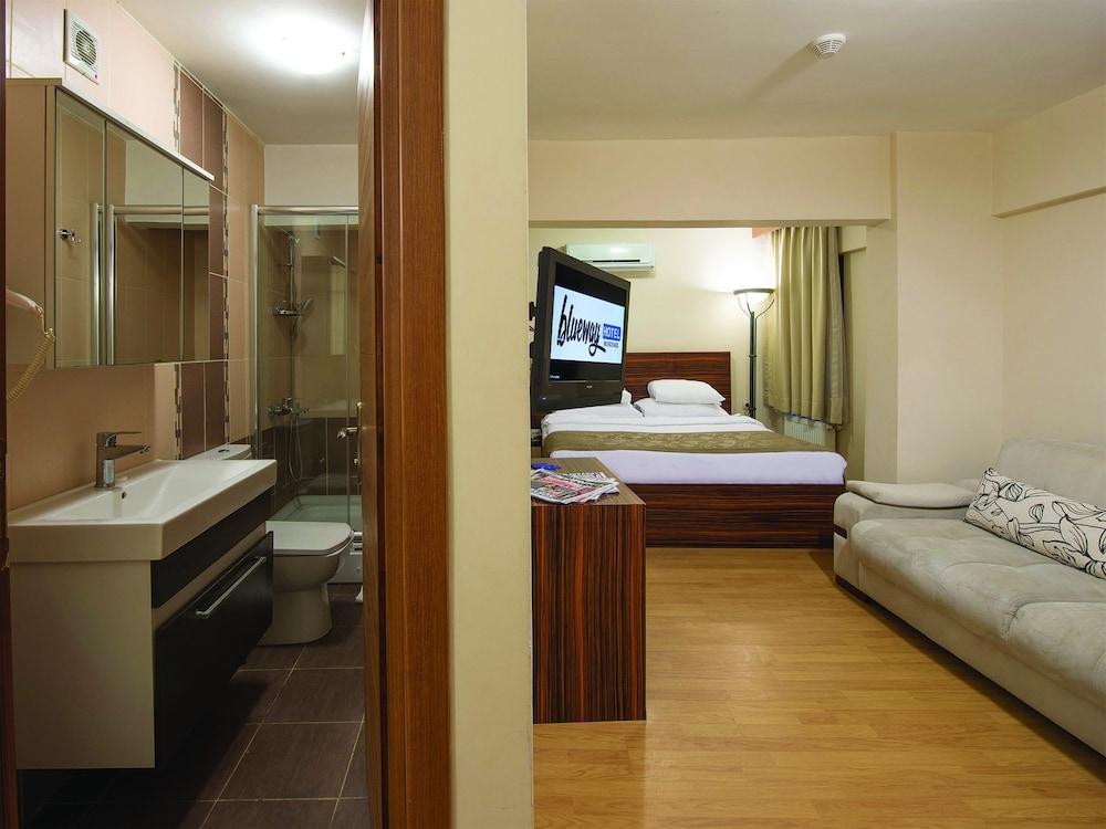 Aparthotel Blueway 3*