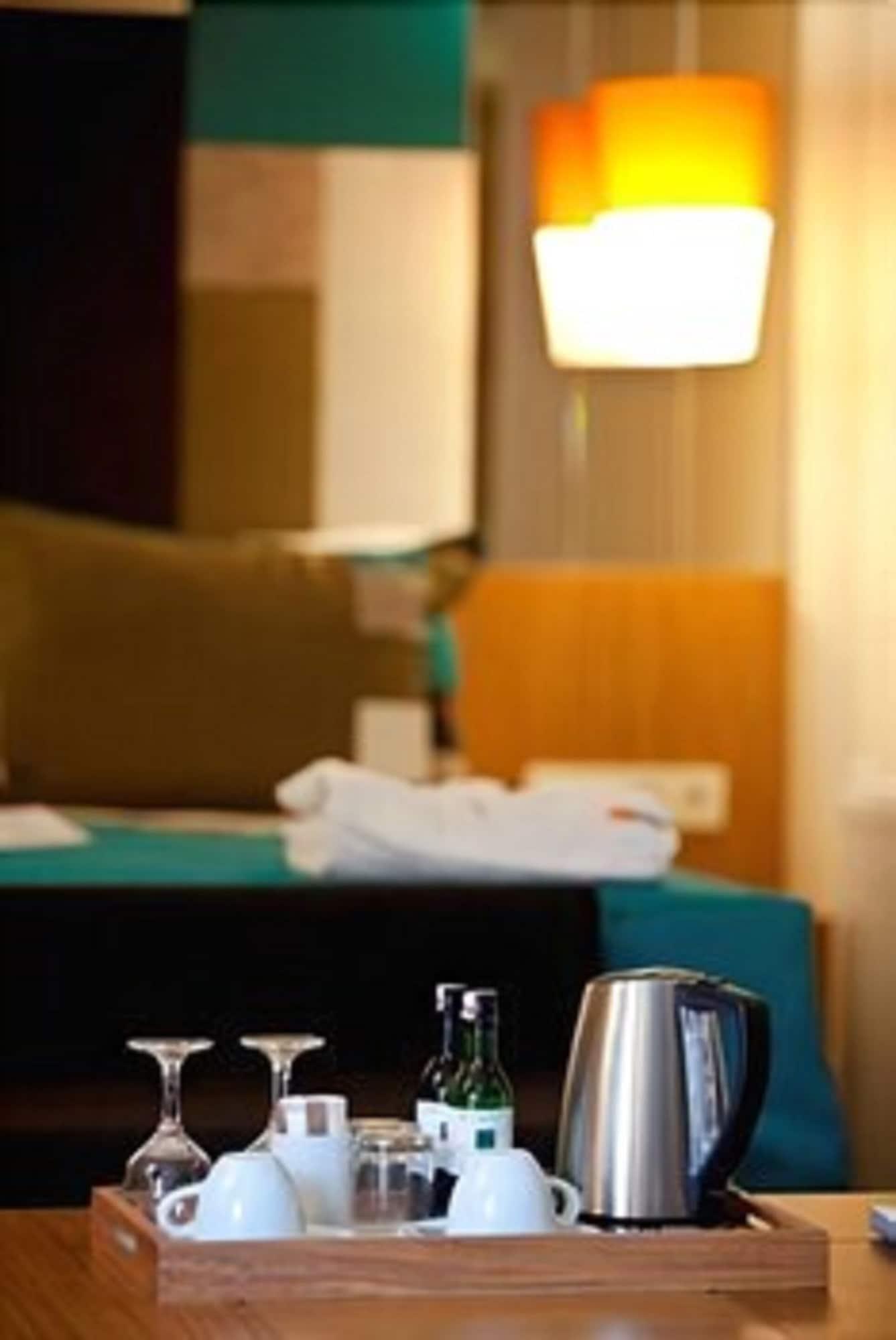Hotel Collage Pera 4*