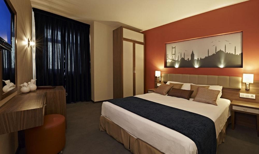 Lapis & Hotel Istanbul