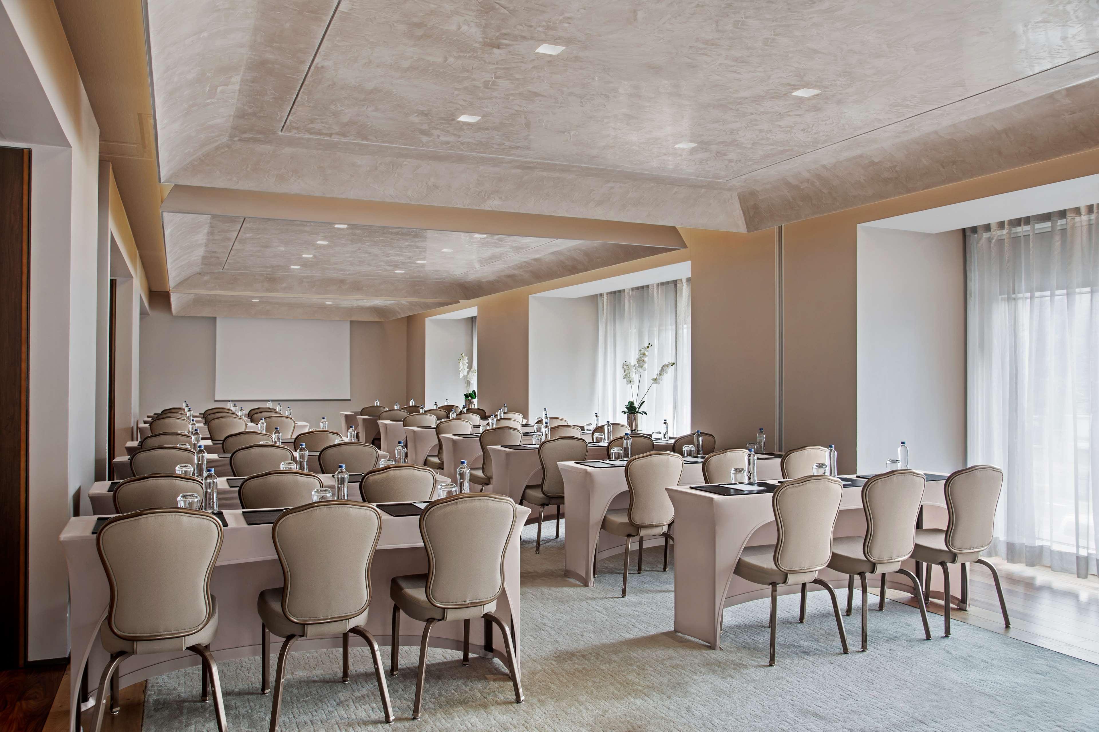 Hyatt Centric Levent Hotel 5*