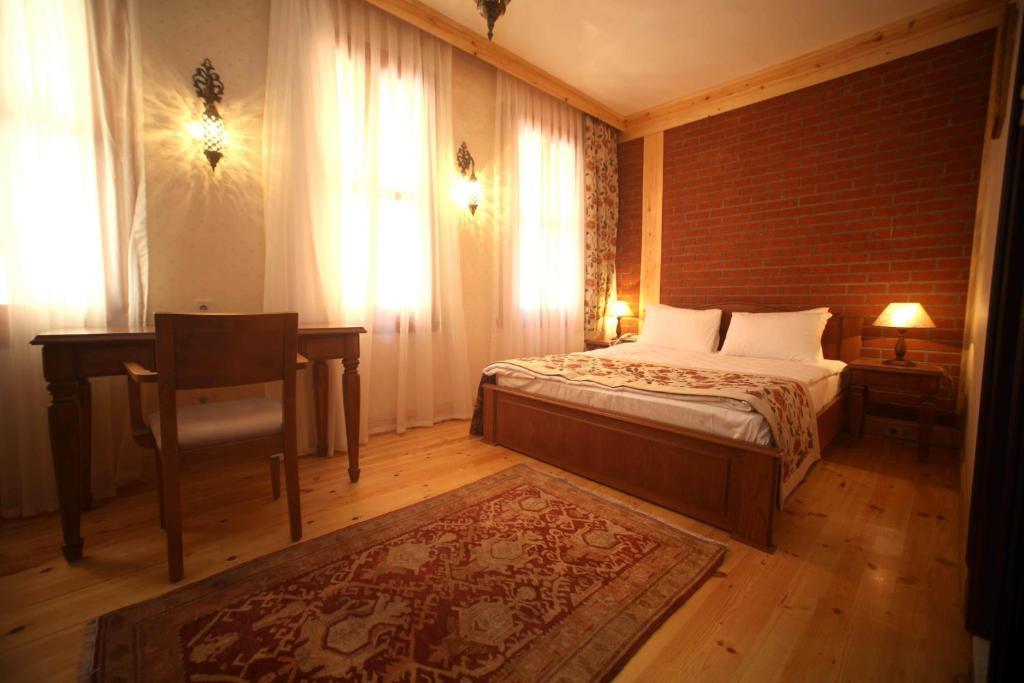 Hotel Lalinn