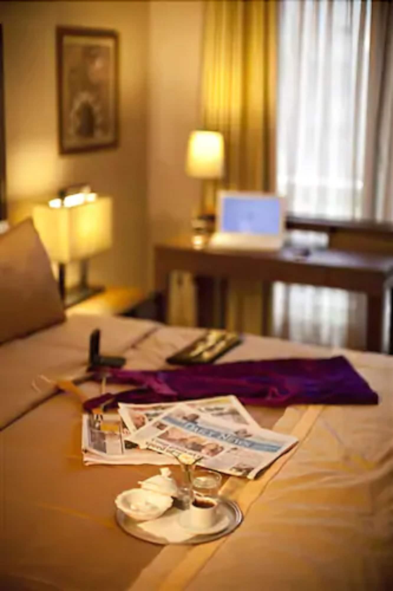 Continental Pera Hotel 4*