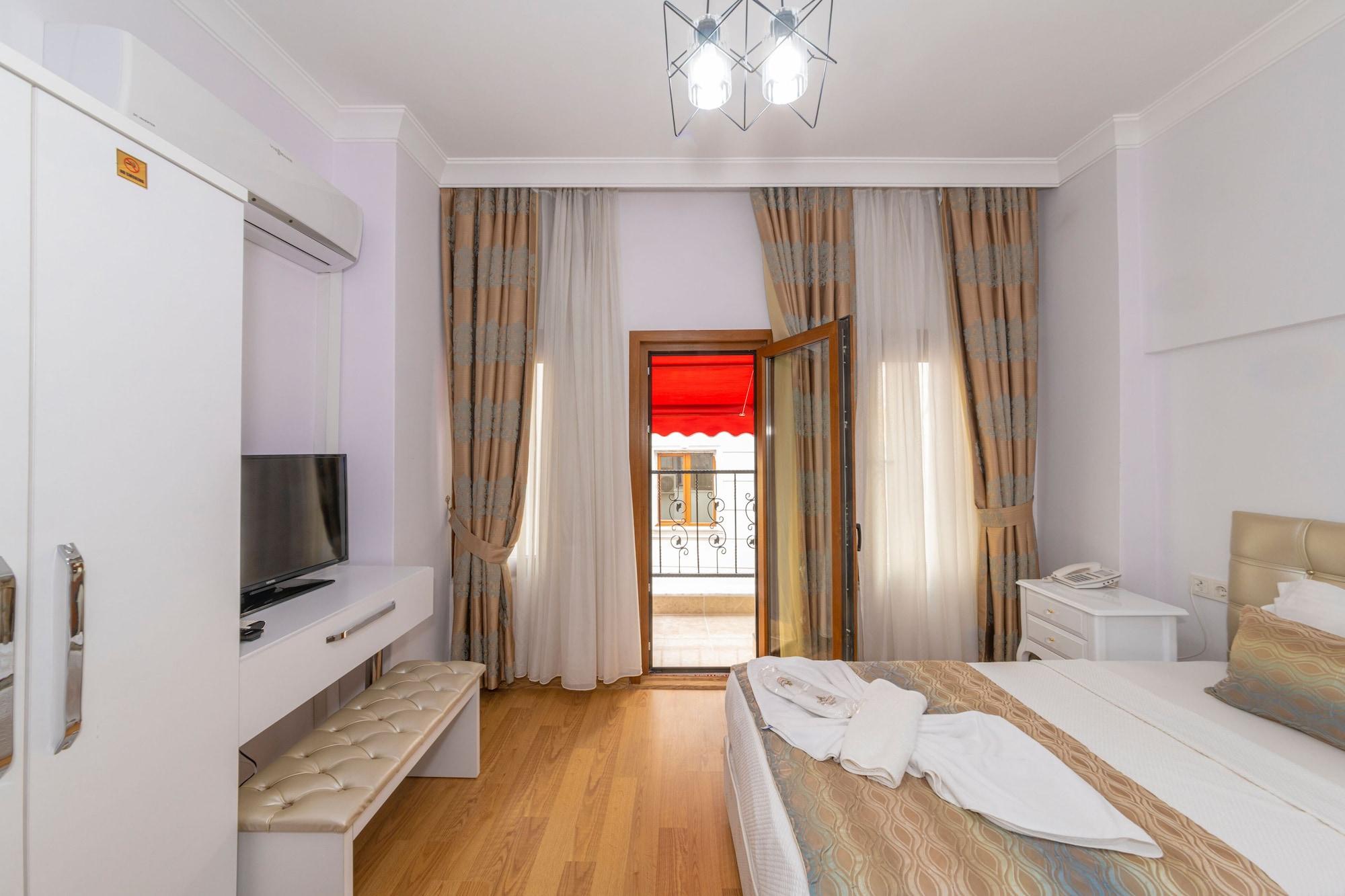Rosalie Palace Otel 2*