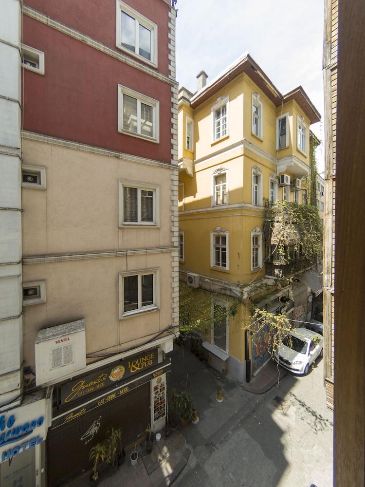 Hotel Asmali Pera 3*