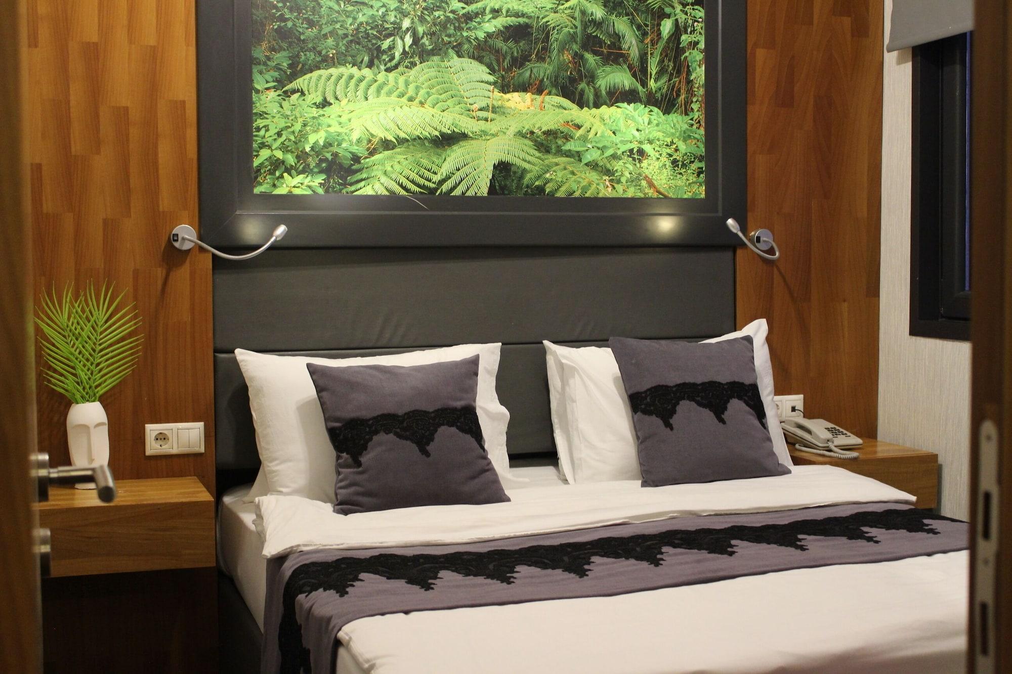 Aparthotel Black
