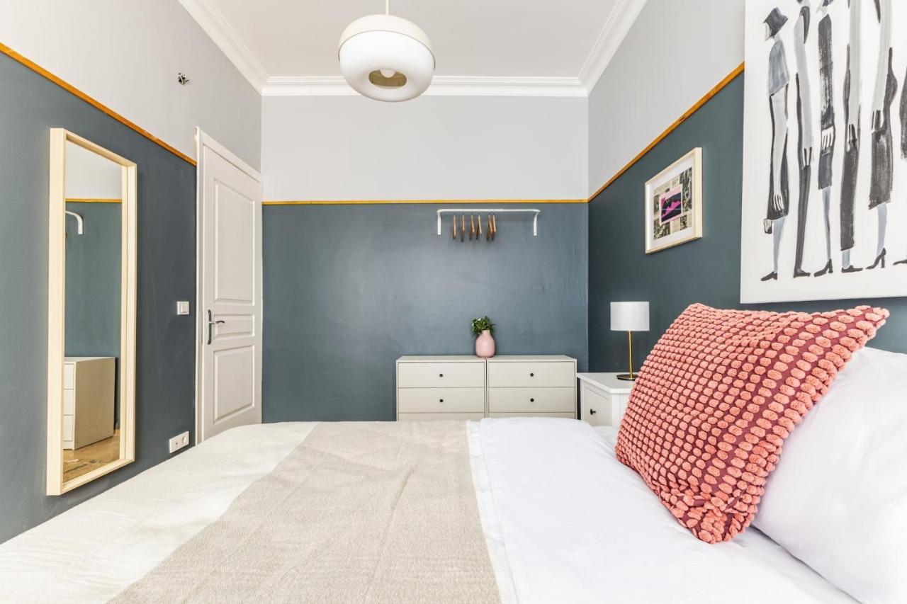 Apartment 2br - 1 Min Taksim Sq Istiklal Avenue In Beyoglu *